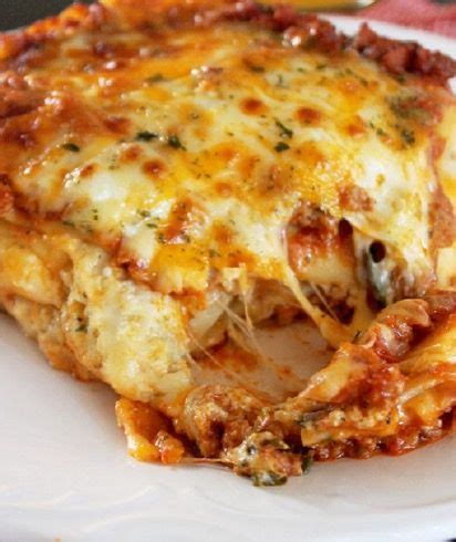 Queens Cheesy Pasta (lasagna, bakedmac, cajun .
